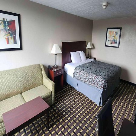 Days Inn By Wyndham Fort Wright Cincinnati Area Eksteriør bilde