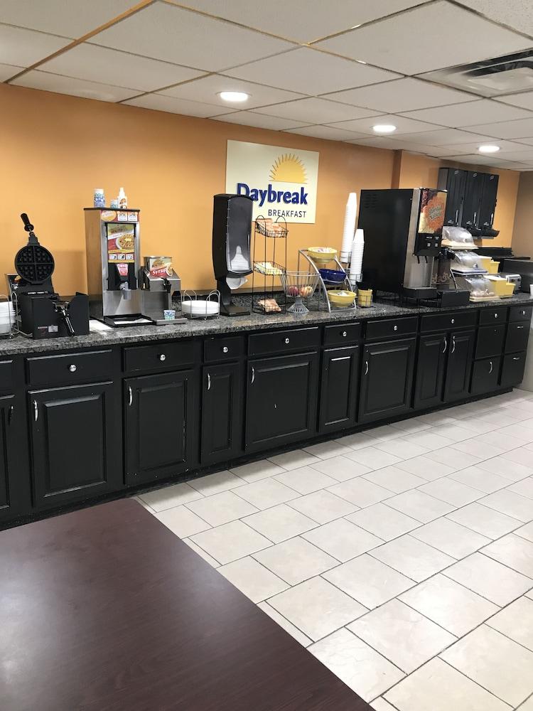 Days Inn By Wyndham Fort Wright Cincinnati Area Eksteriør bilde