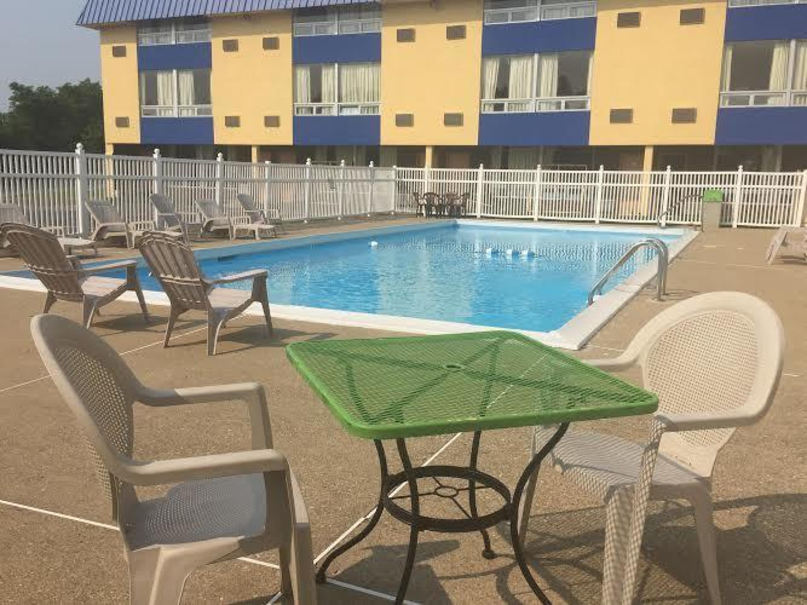 Days Inn By Wyndham Fort Wright Cincinnati Area Eksteriør bilde