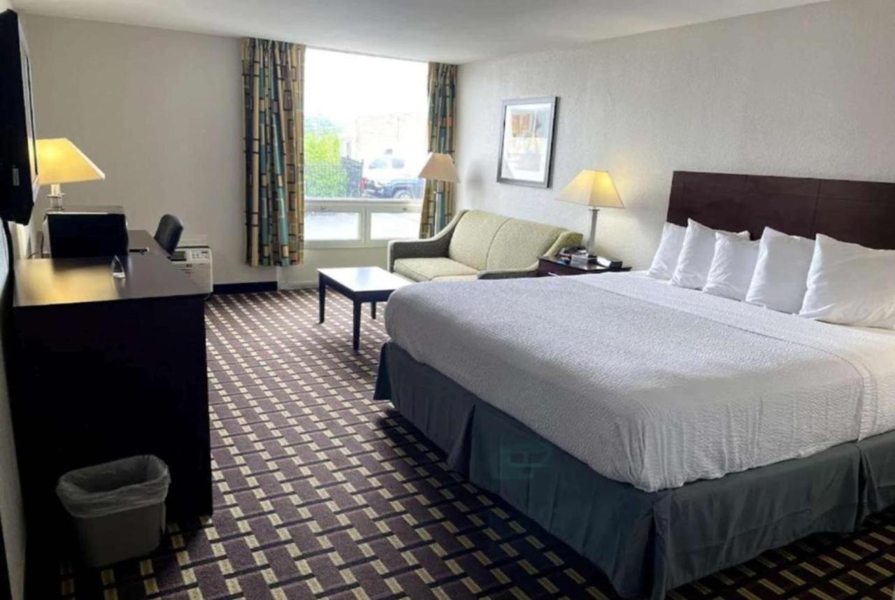 Days Inn By Wyndham Fort Wright Cincinnati Area Eksteriør bilde